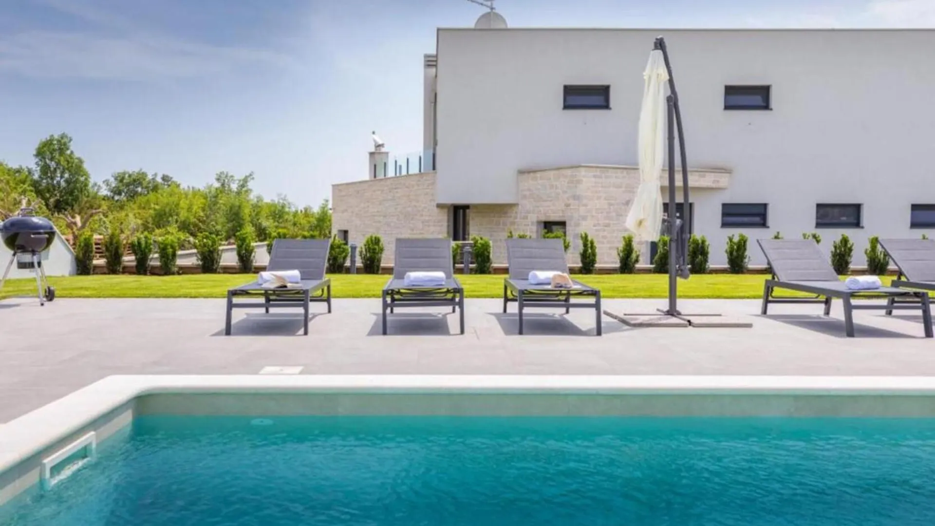 Villa Ana Skicini For 10 People With Private Pool And Sea View Near Novigrad Jursici